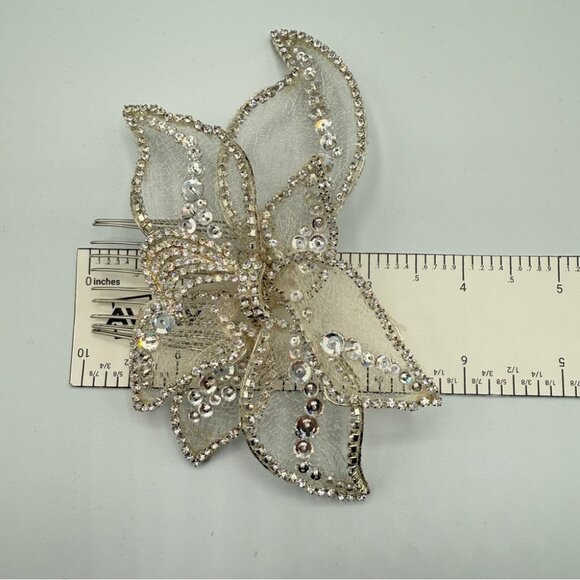Wedding Floral Hair Comb - Veil Clip - Picture 13 of 16